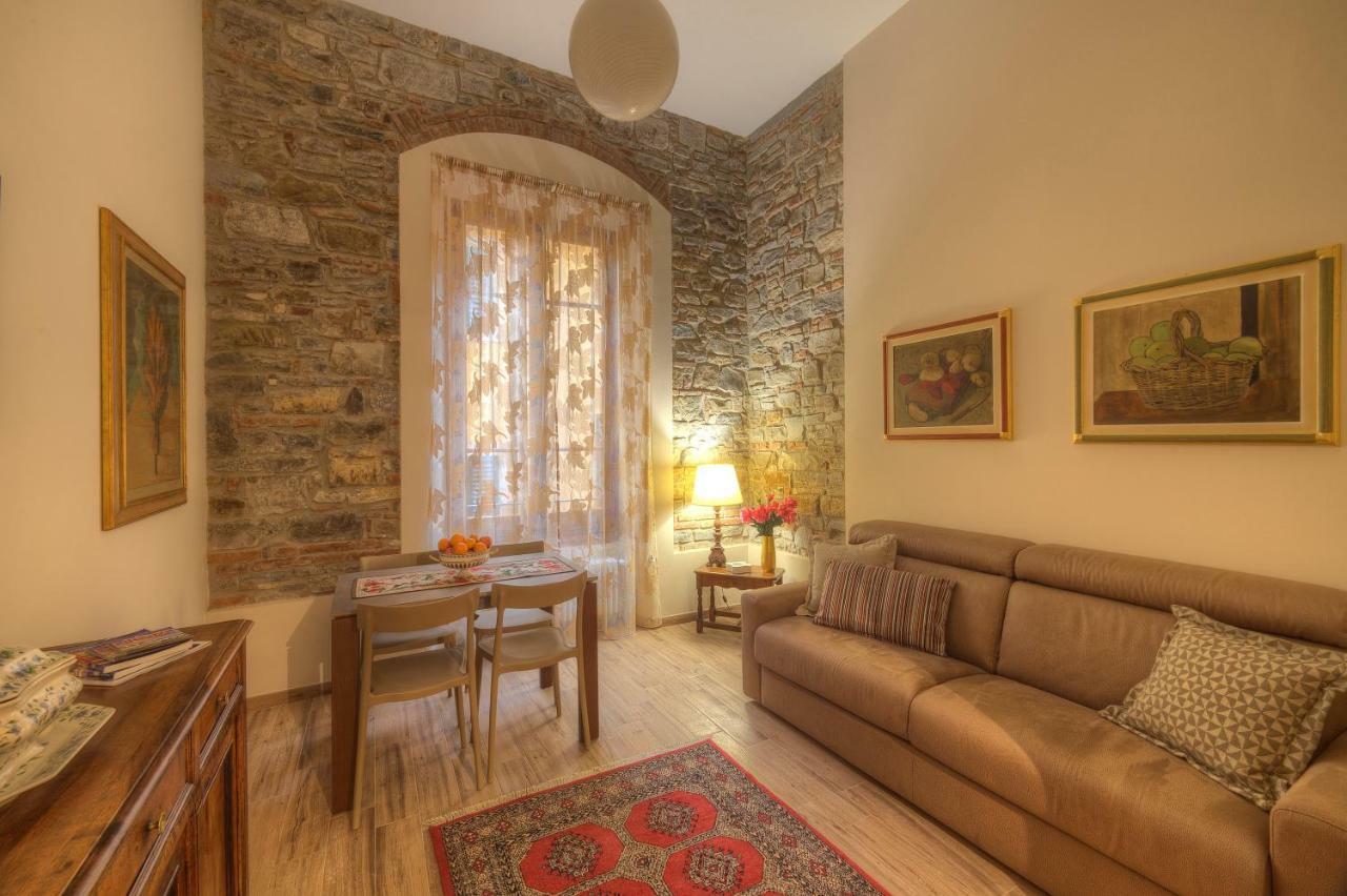 Duomo Luxury Apartment "Palazzo Del Re" ฟลอเรนซ์ ภายนอก รูปภาพ