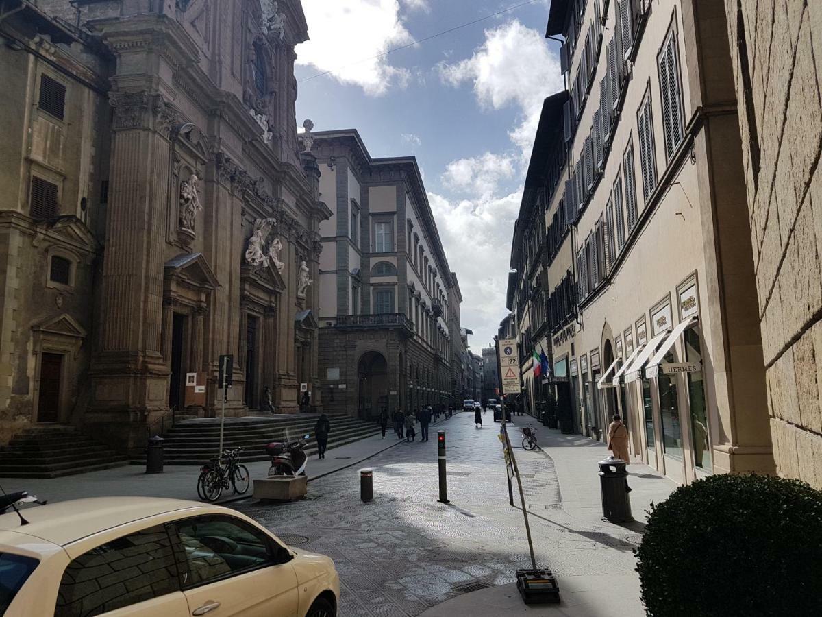 Duomo Luxury Apartment "Palazzo Del Re" ฟลอเรนซ์ ภายนอก รูปภาพ