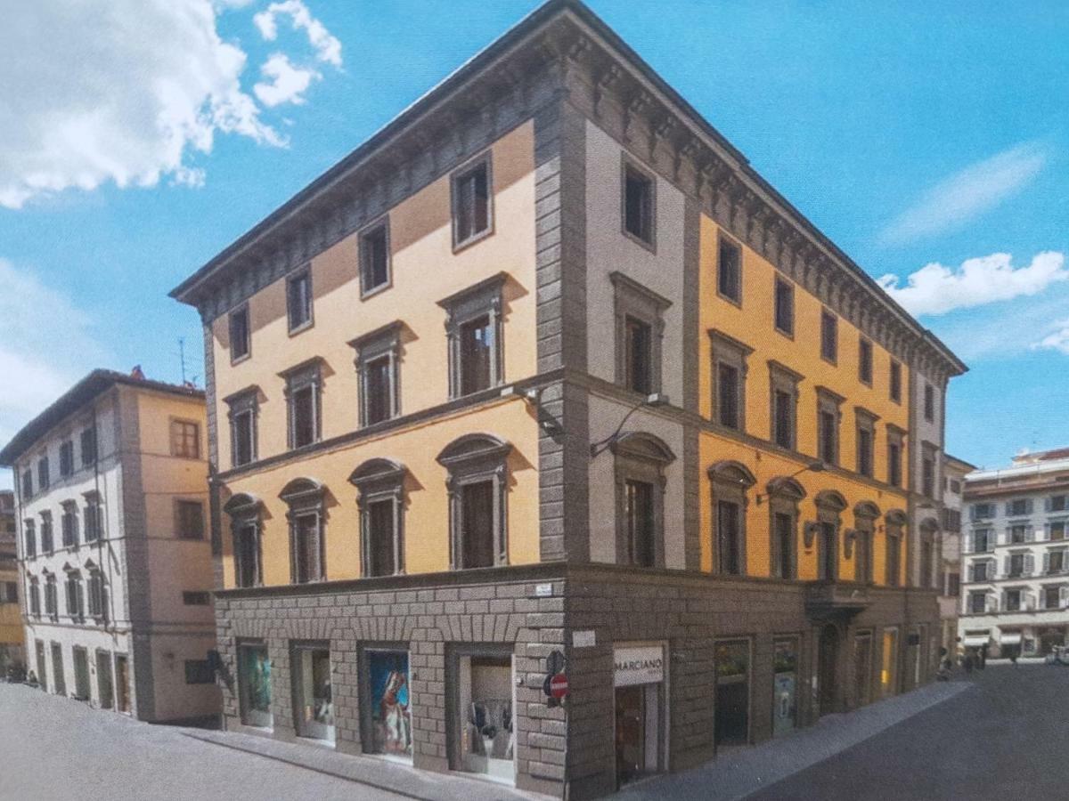 Duomo Luxury Apartment "Palazzo Del Re" ฟลอเรนซ์ ภายนอก รูปภาพ