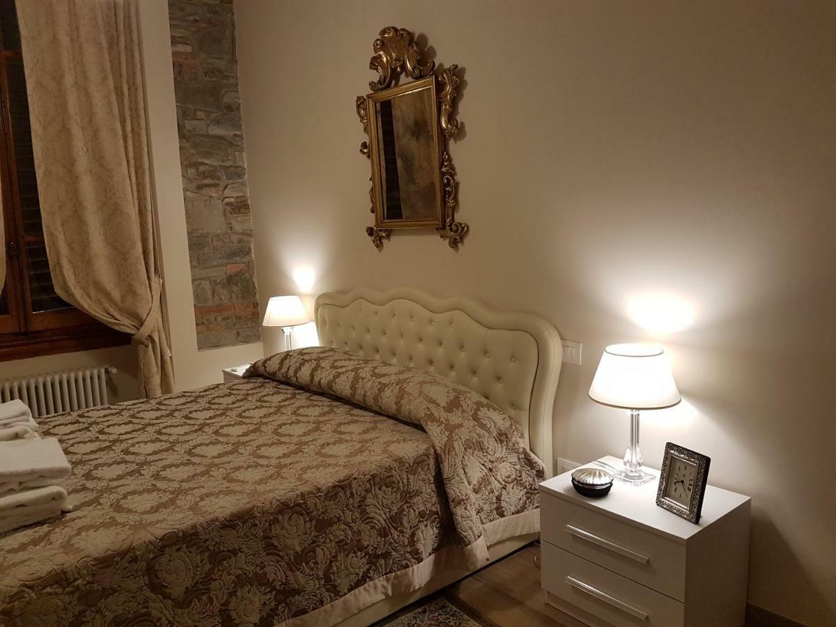 Duomo Luxury Apartment "Palazzo Del Re" ฟลอเรนซ์ ภายนอก รูปภาพ