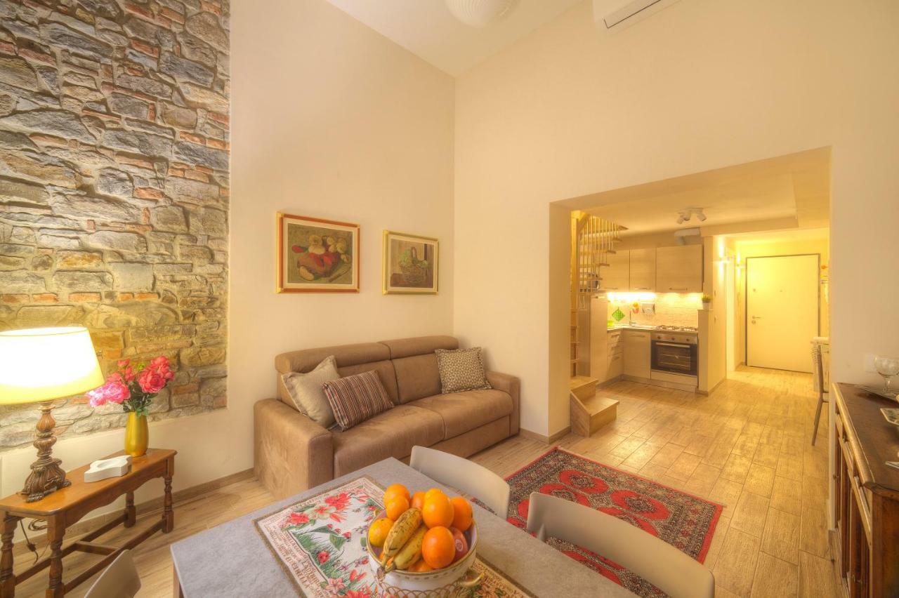 Duomo Luxury Apartment "Palazzo Del Re" ฟลอเรนซ์ ภายนอก รูปภาพ