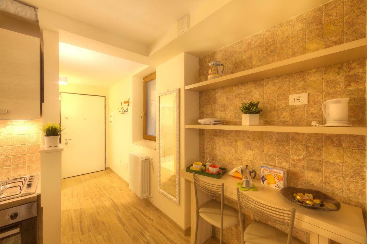Duomo Luxury Apartment "Palazzo Del Re" ฟลอเรนซ์ ภายนอก รูปภาพ